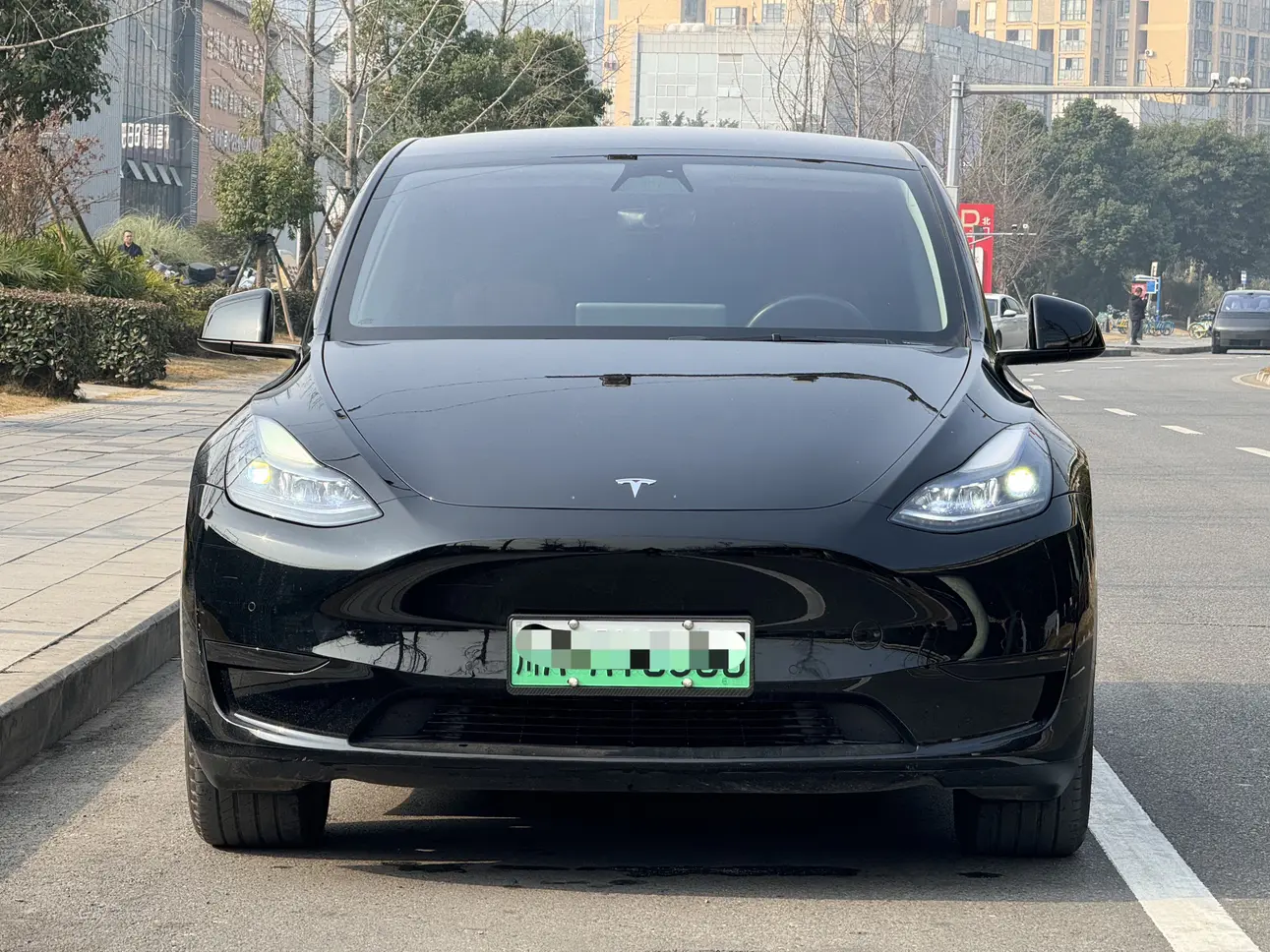 Tesla Model Y  из Китая