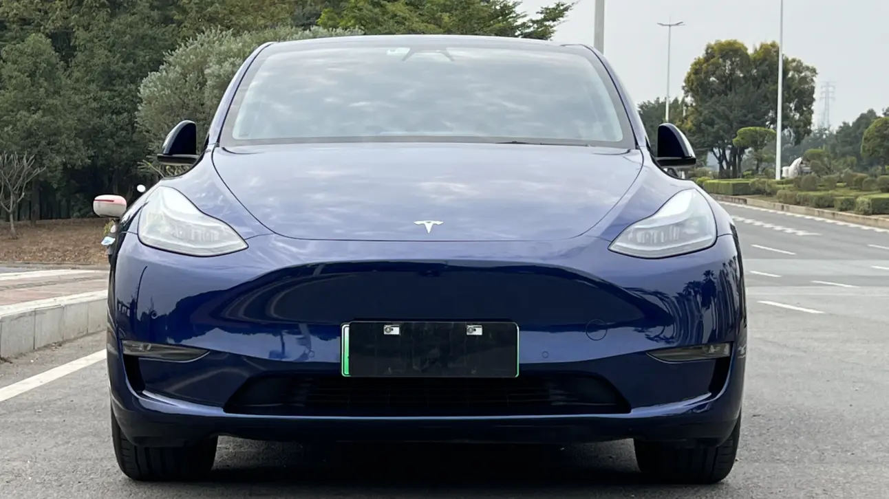 Tesla Model Y  из Китая