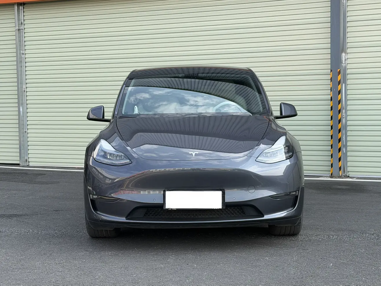Tesla Model Y  из Китая