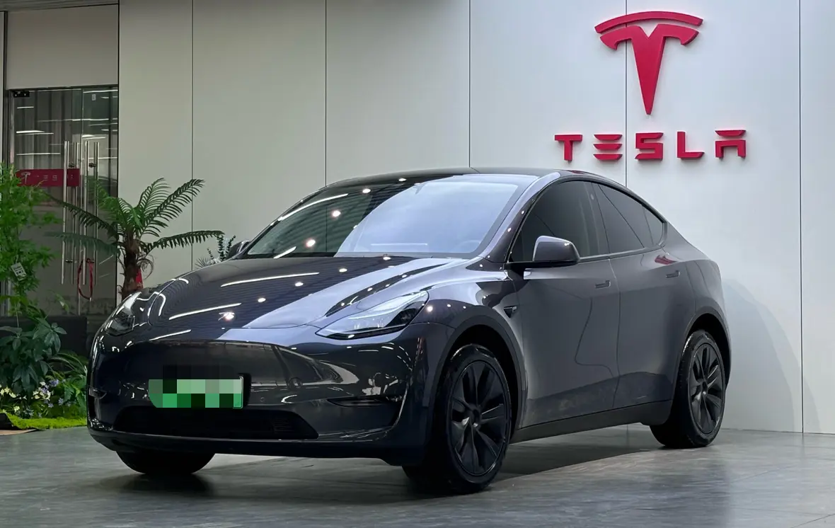 Tesla Model Y  из Китая