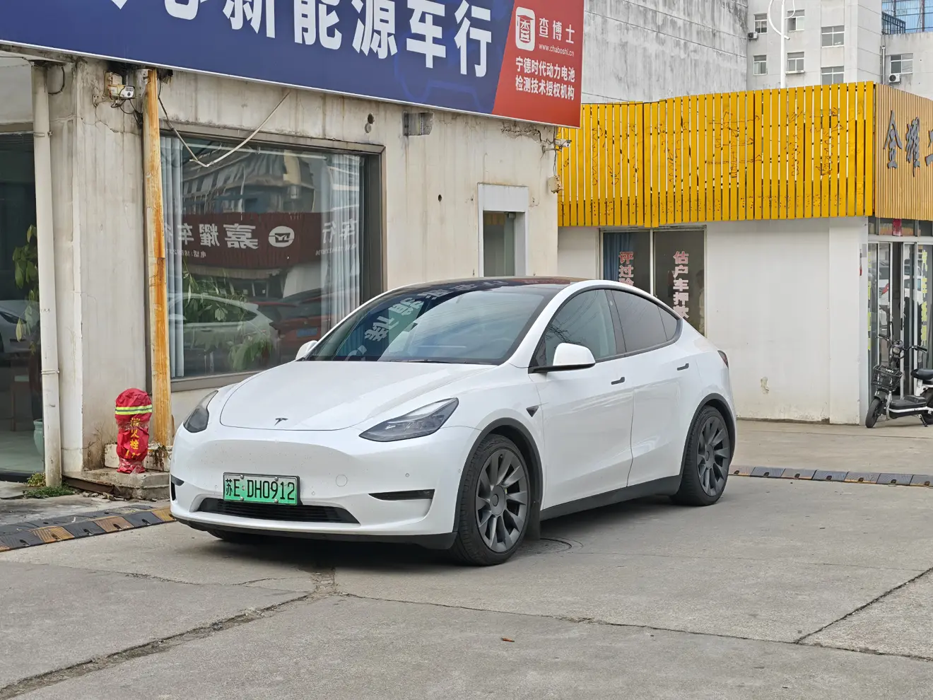 Tesla Model Y  из Китая
