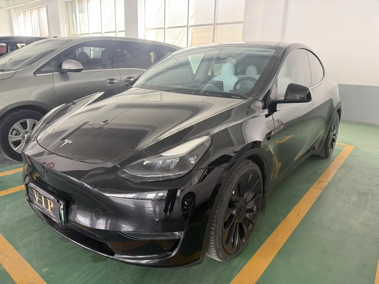 Tesla Model Y  из Китая