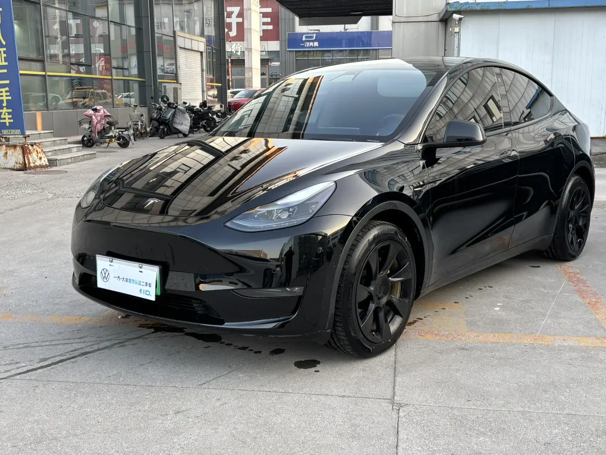 Tesla Model Y  из Китая