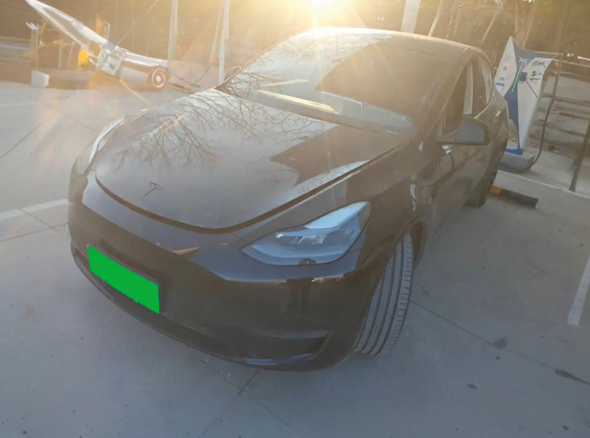 Tesla Model Y  из Китая