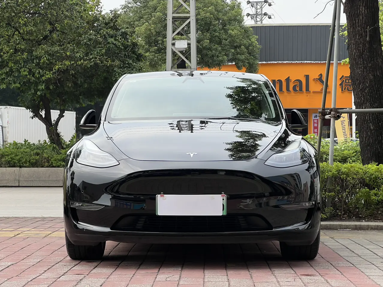 Tesla Model Y  из Китая