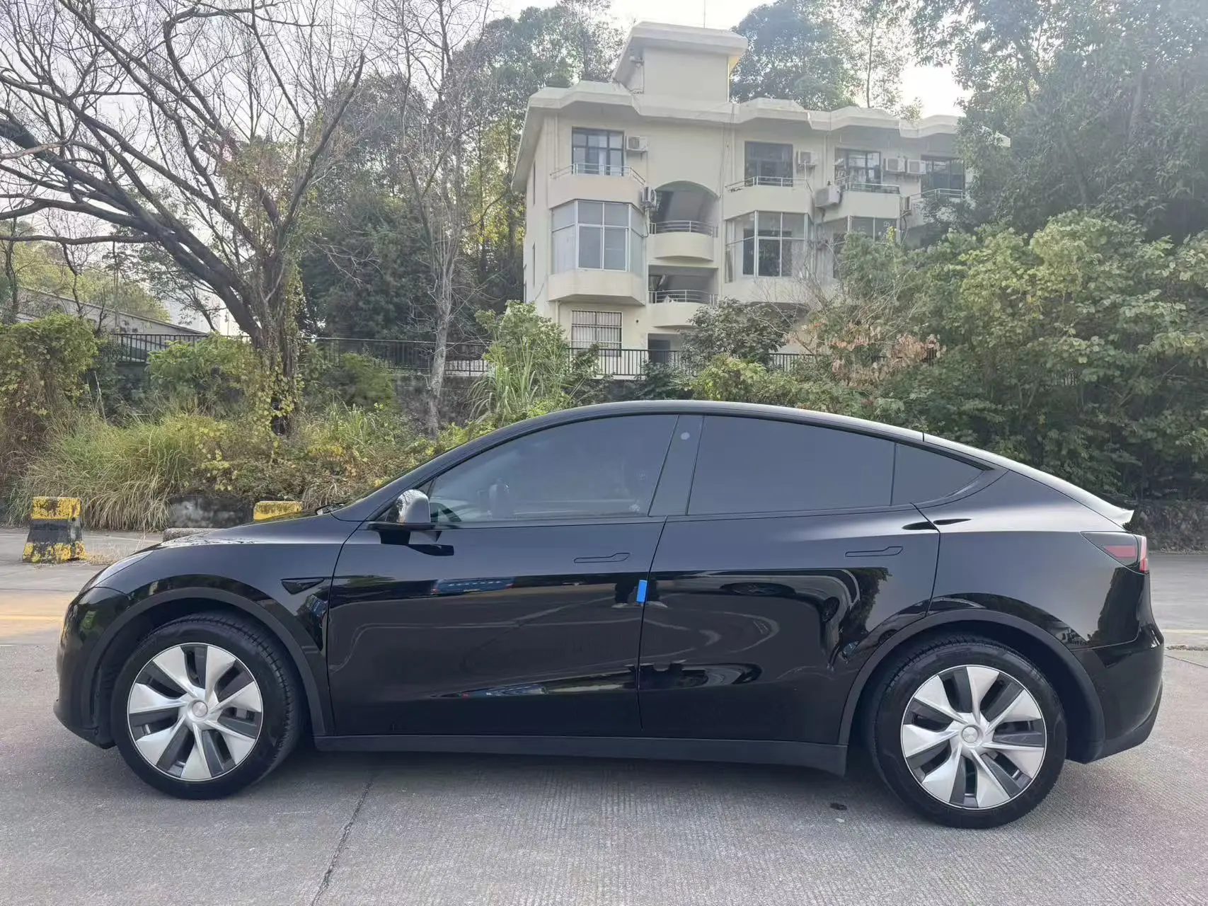 Tesla Model Y  из Китая