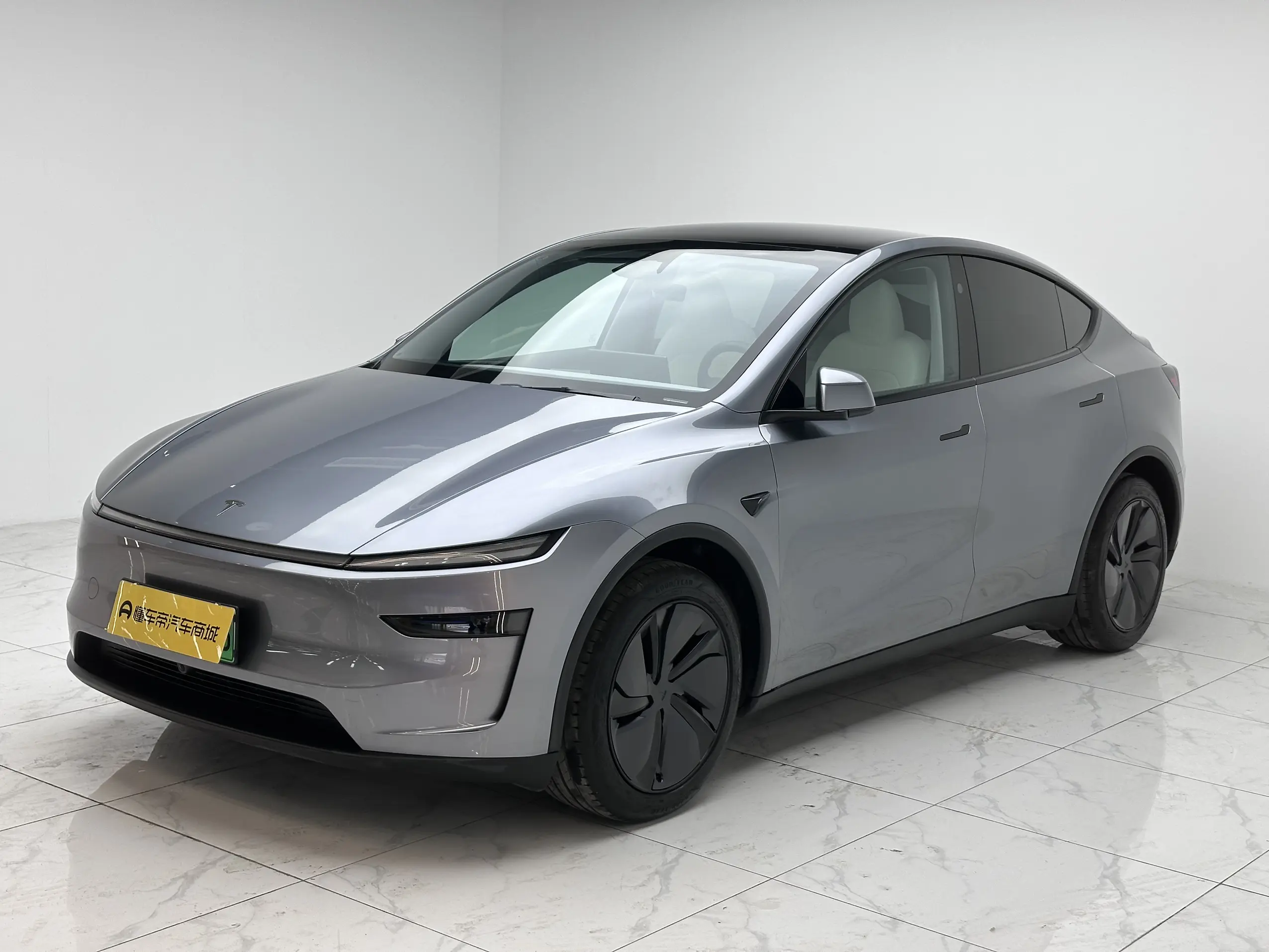 Tesla Model Y  из Китая