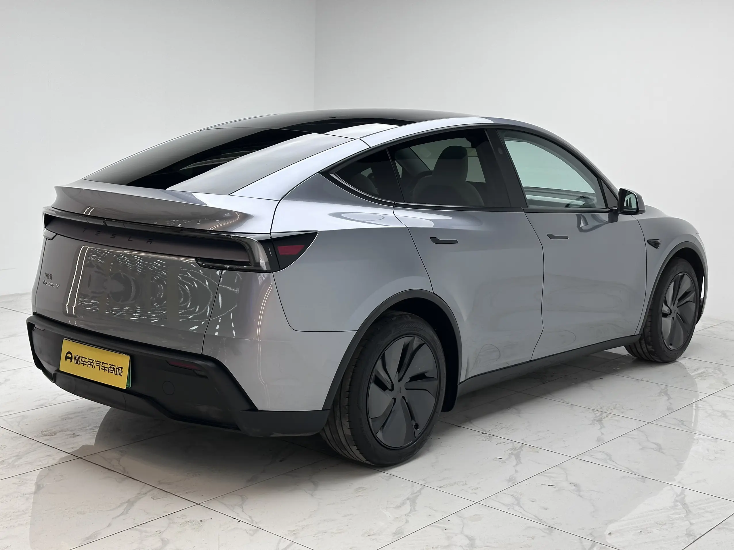 Tesla Model Y  из Китая