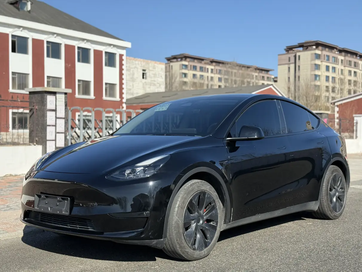Tesla Model Y  из Китая
