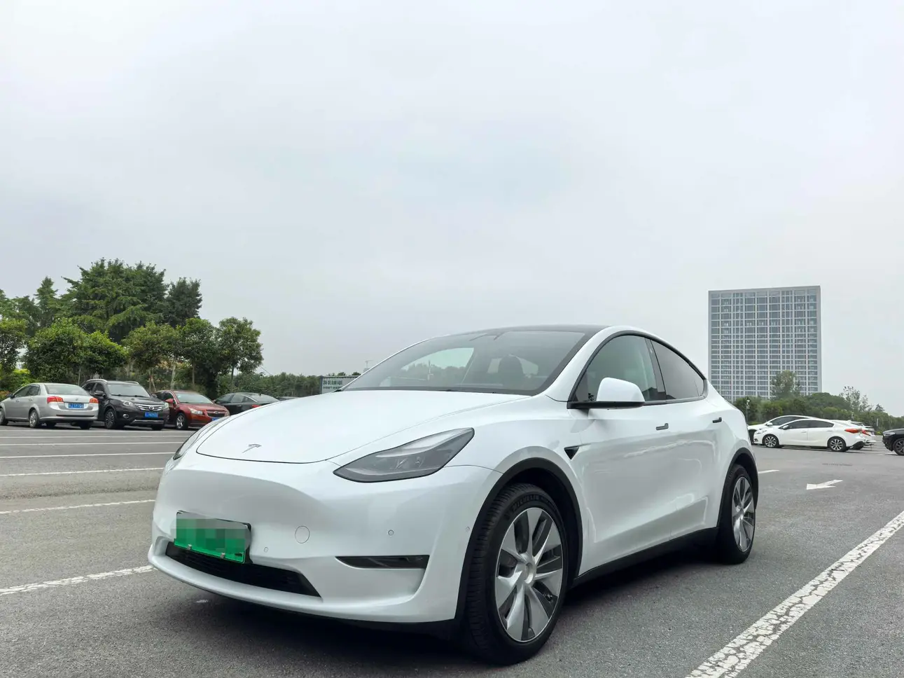 Tesla Model Y  из Китая