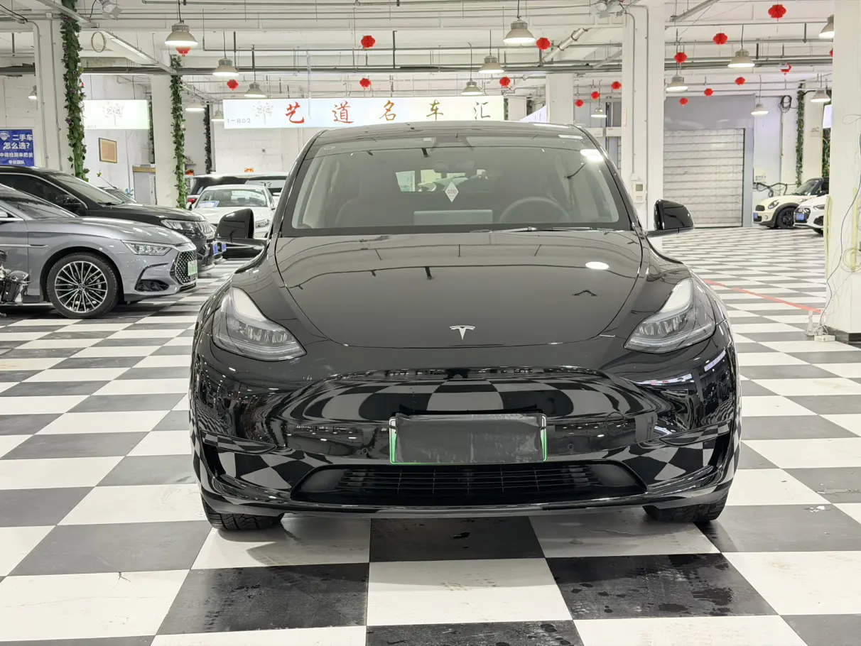 Tesla Model Y  из Китая