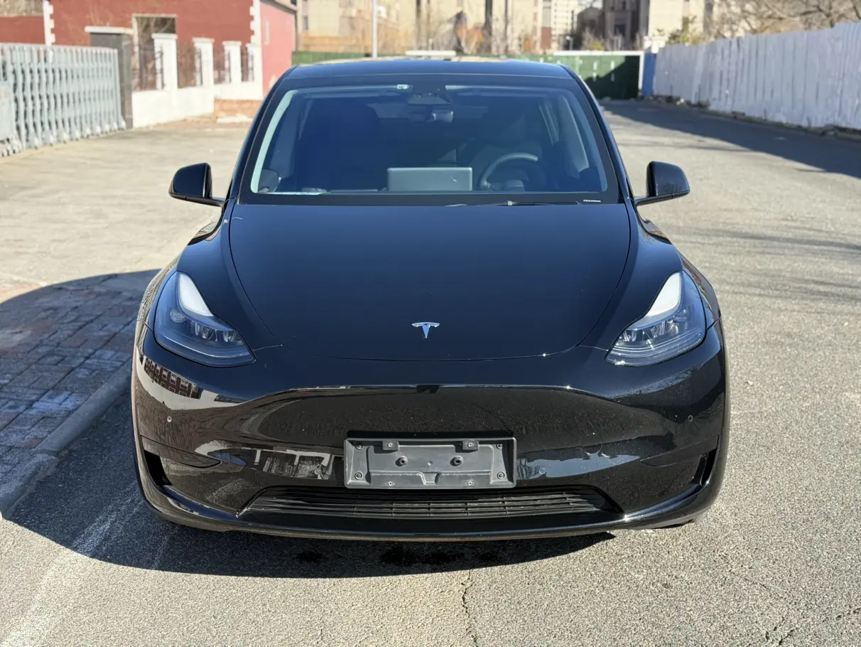 Tesla Model Y  из Китая