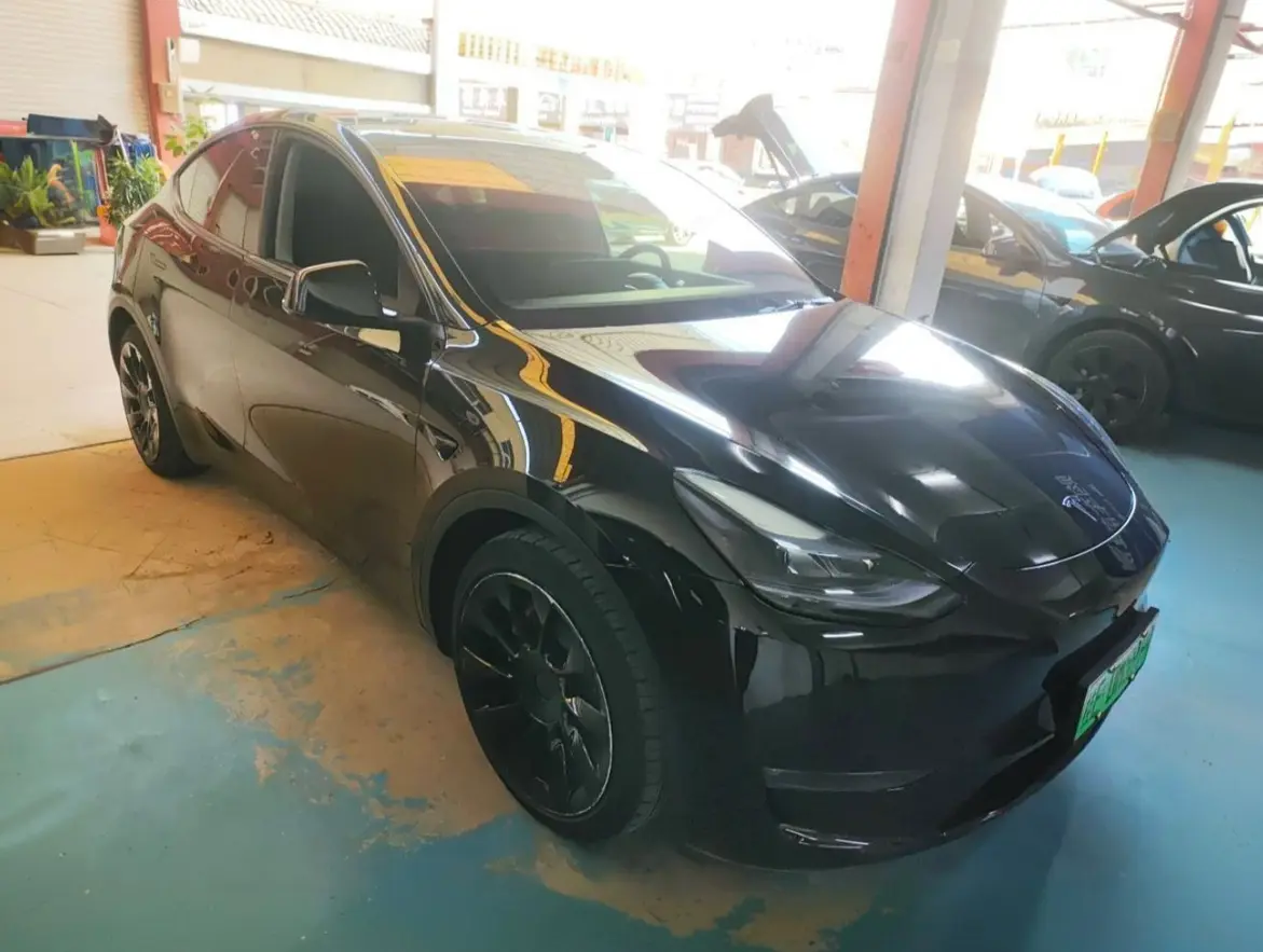 Tesla Model Y  из Китая