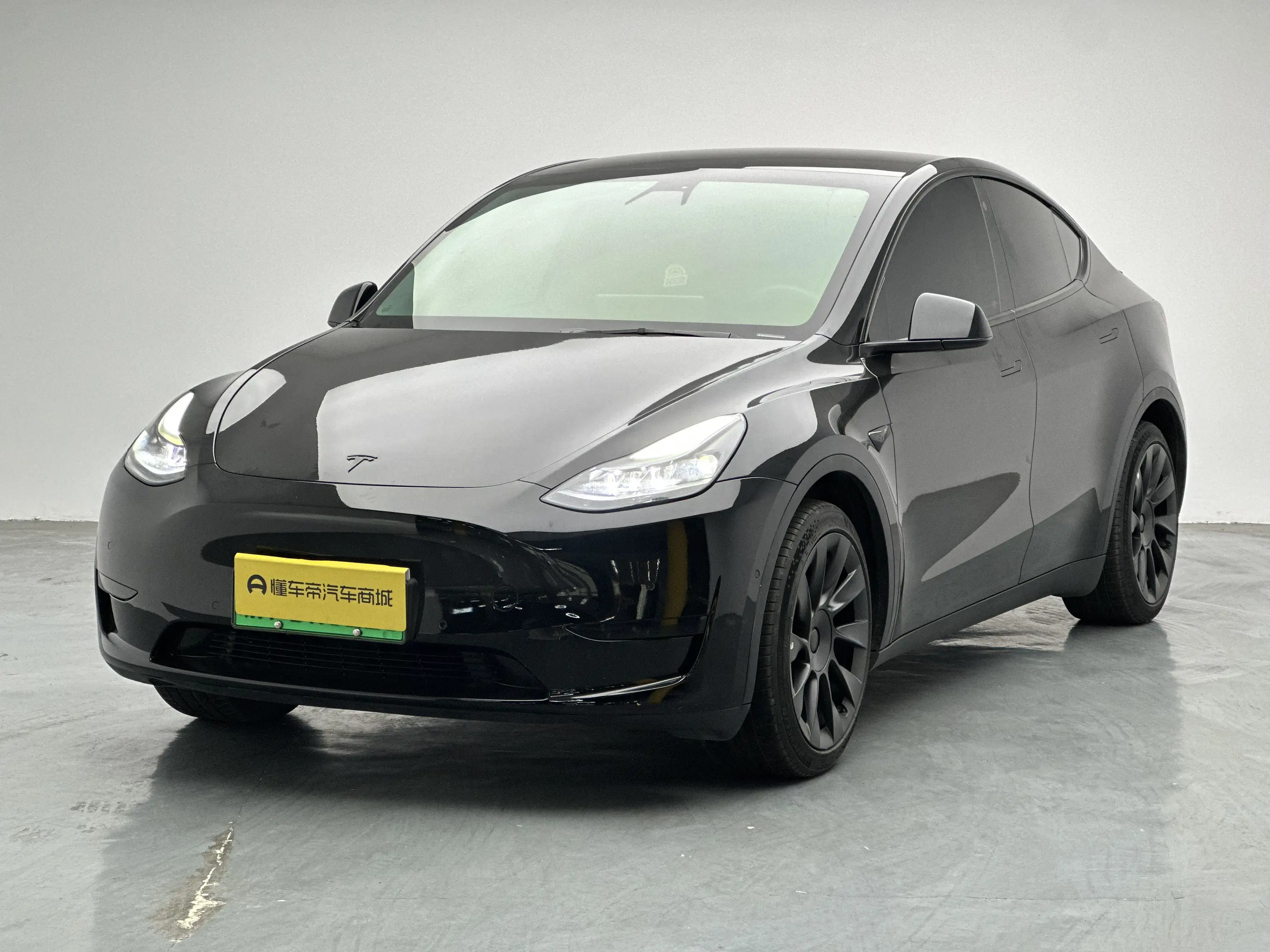 Tesla Model Y  из Китая