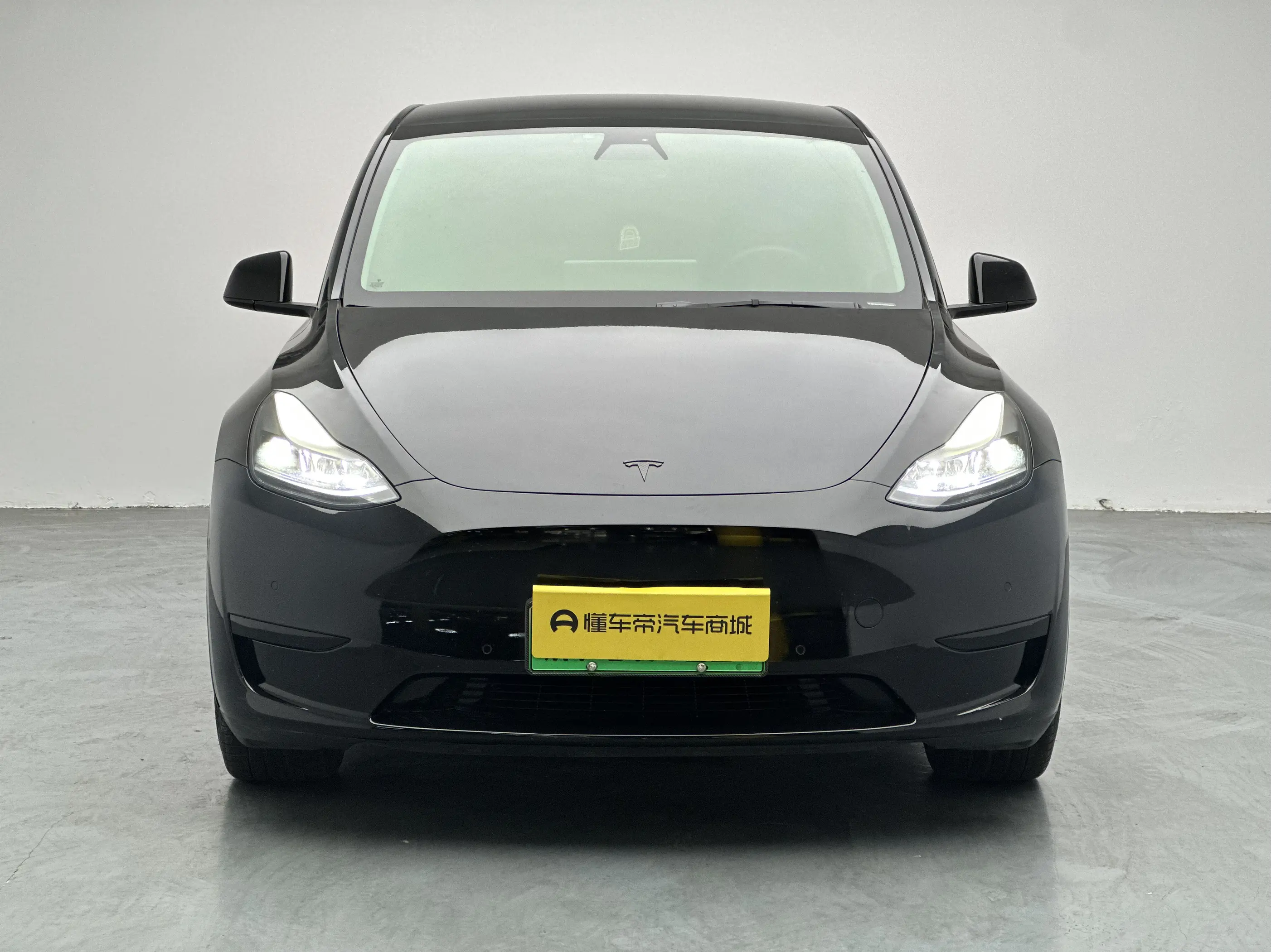 Tesla Model Y  из Китая