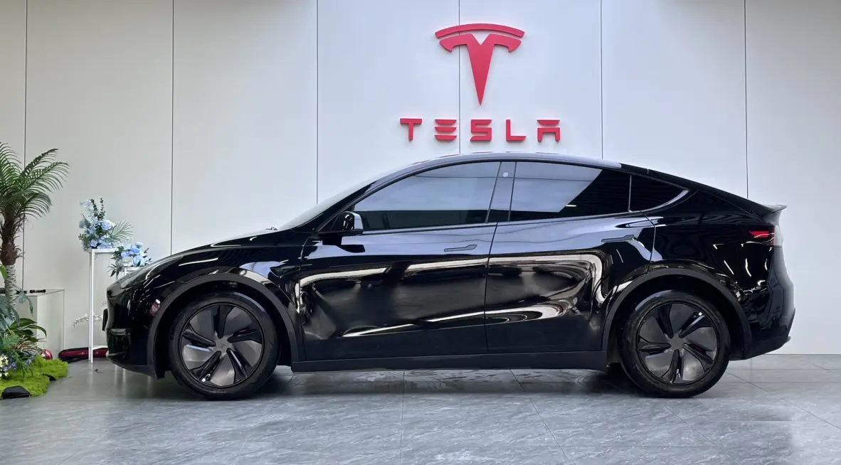 Tesla Model Y  из Китая
