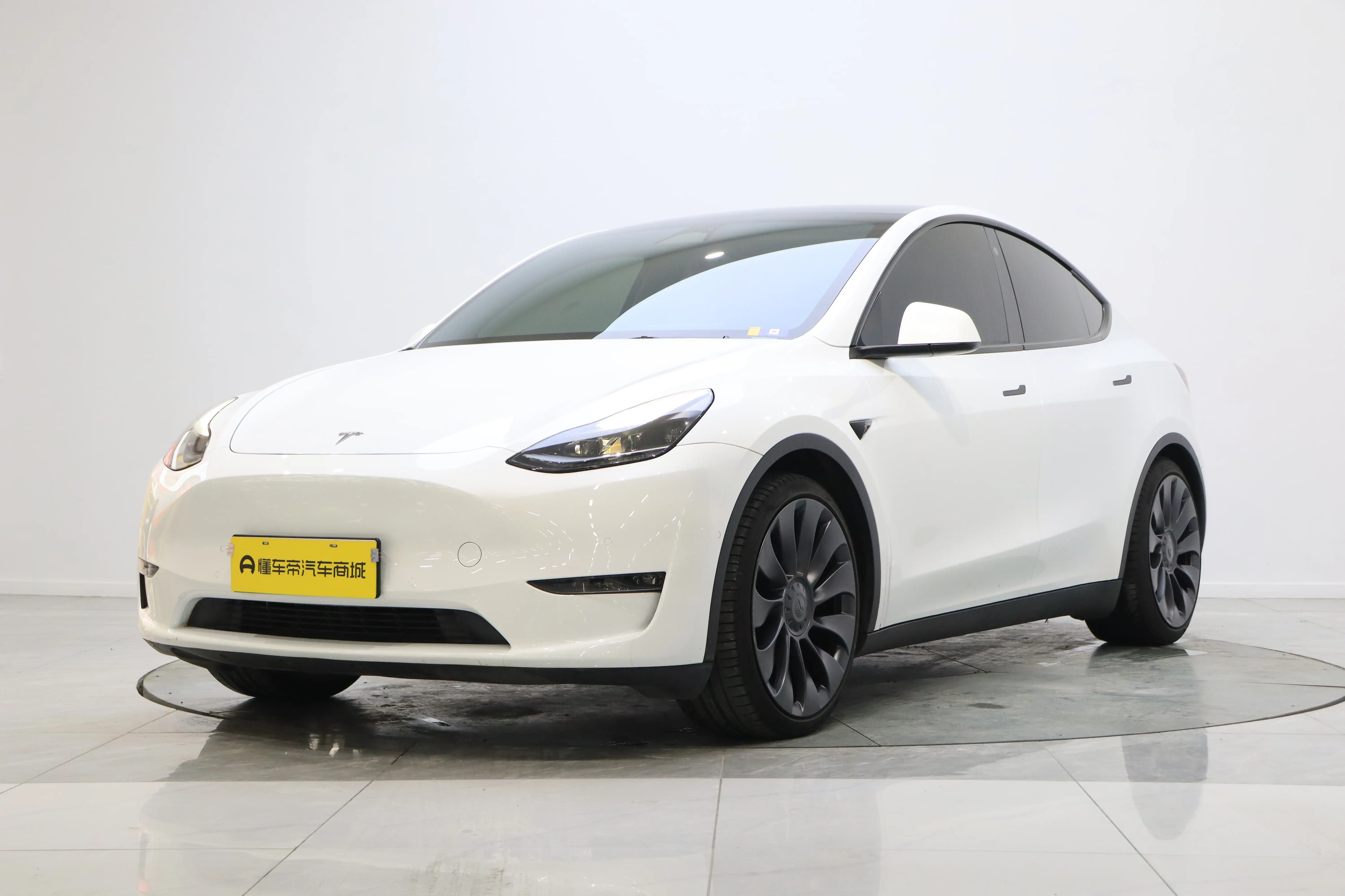 Tesla Model Y  из Китая