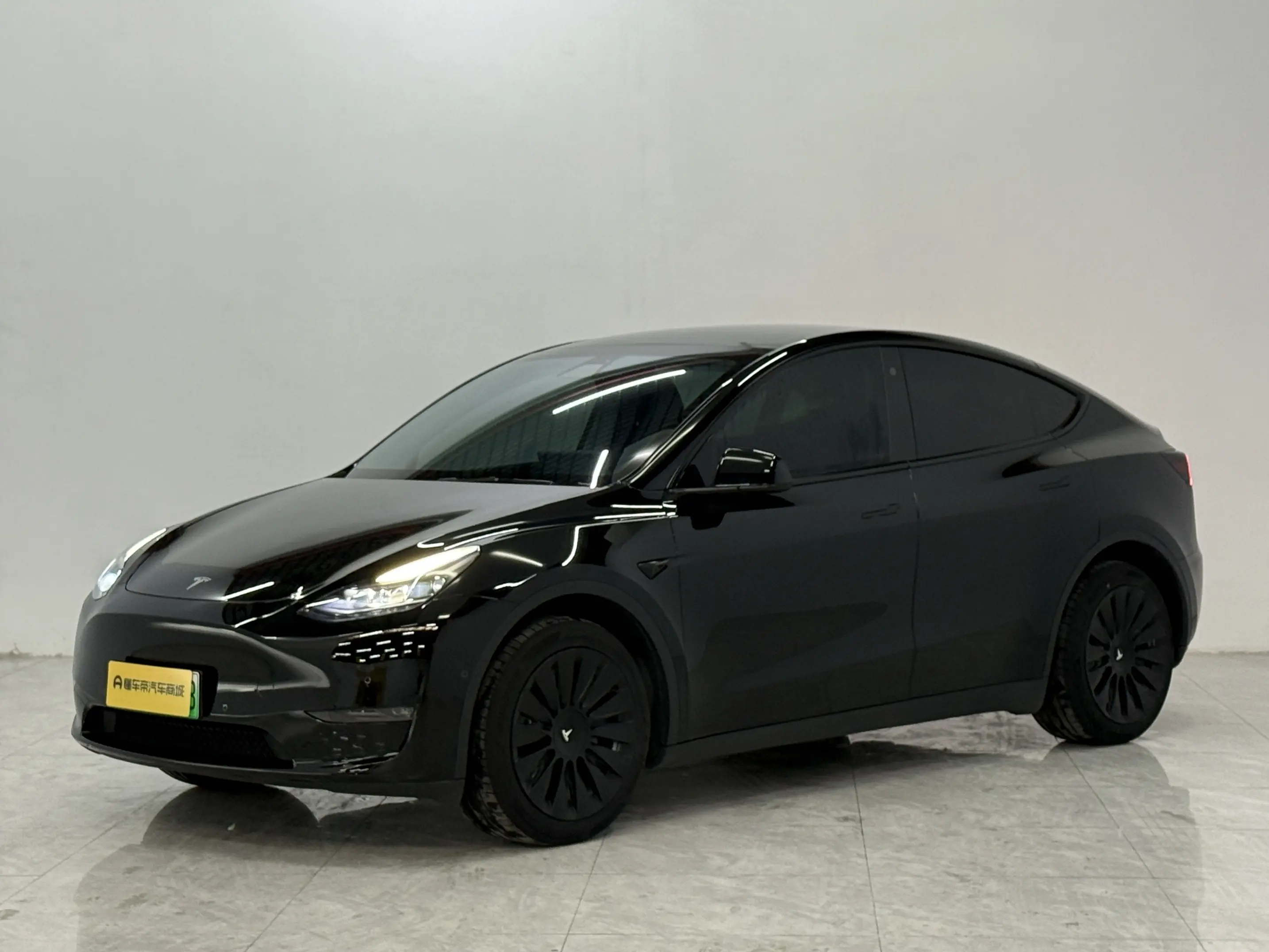 Tesla Model Y  из Китая