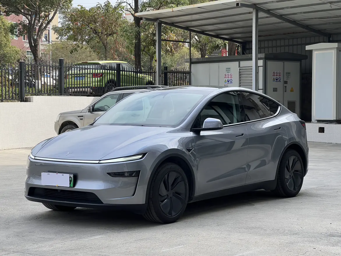 Tesla Model Y  из Китая