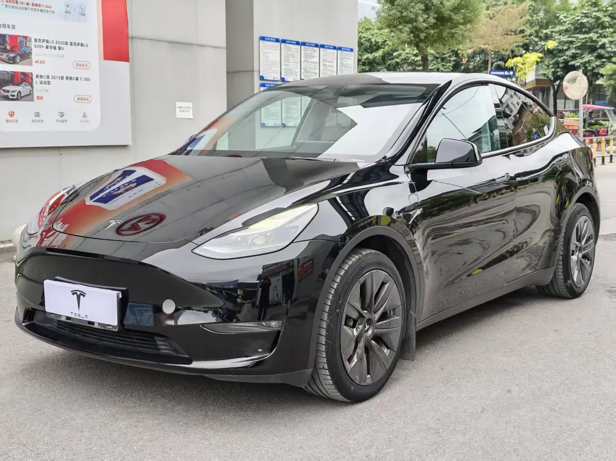 Tesla Model Y  из Китая