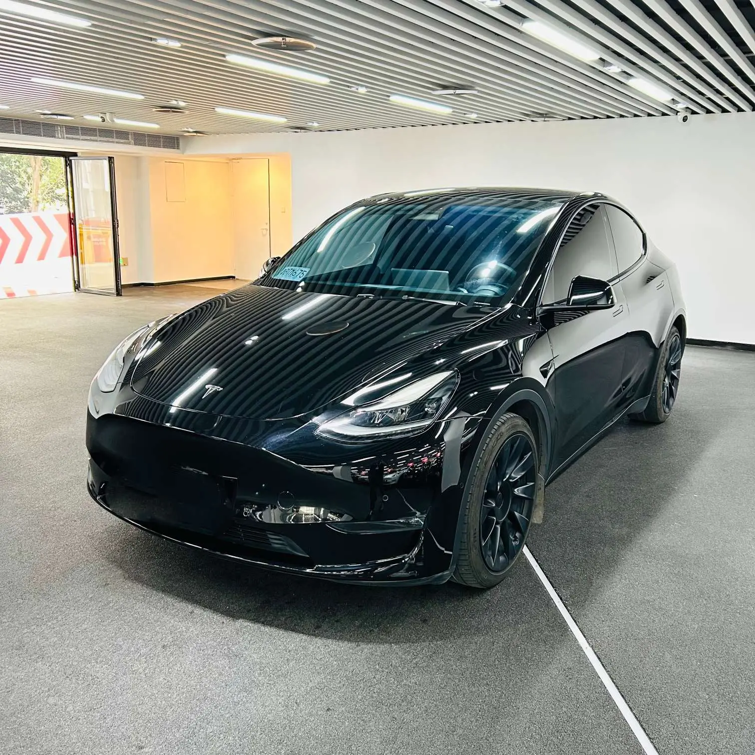 Tesla Model Y  из Китая