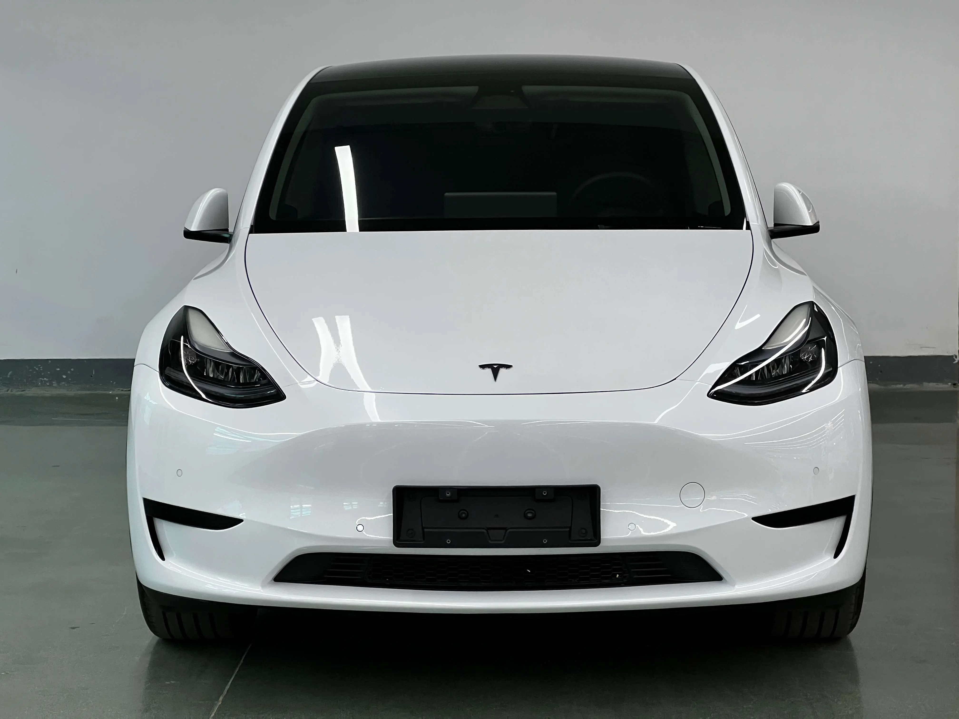 Tesla Model Y  из Китая