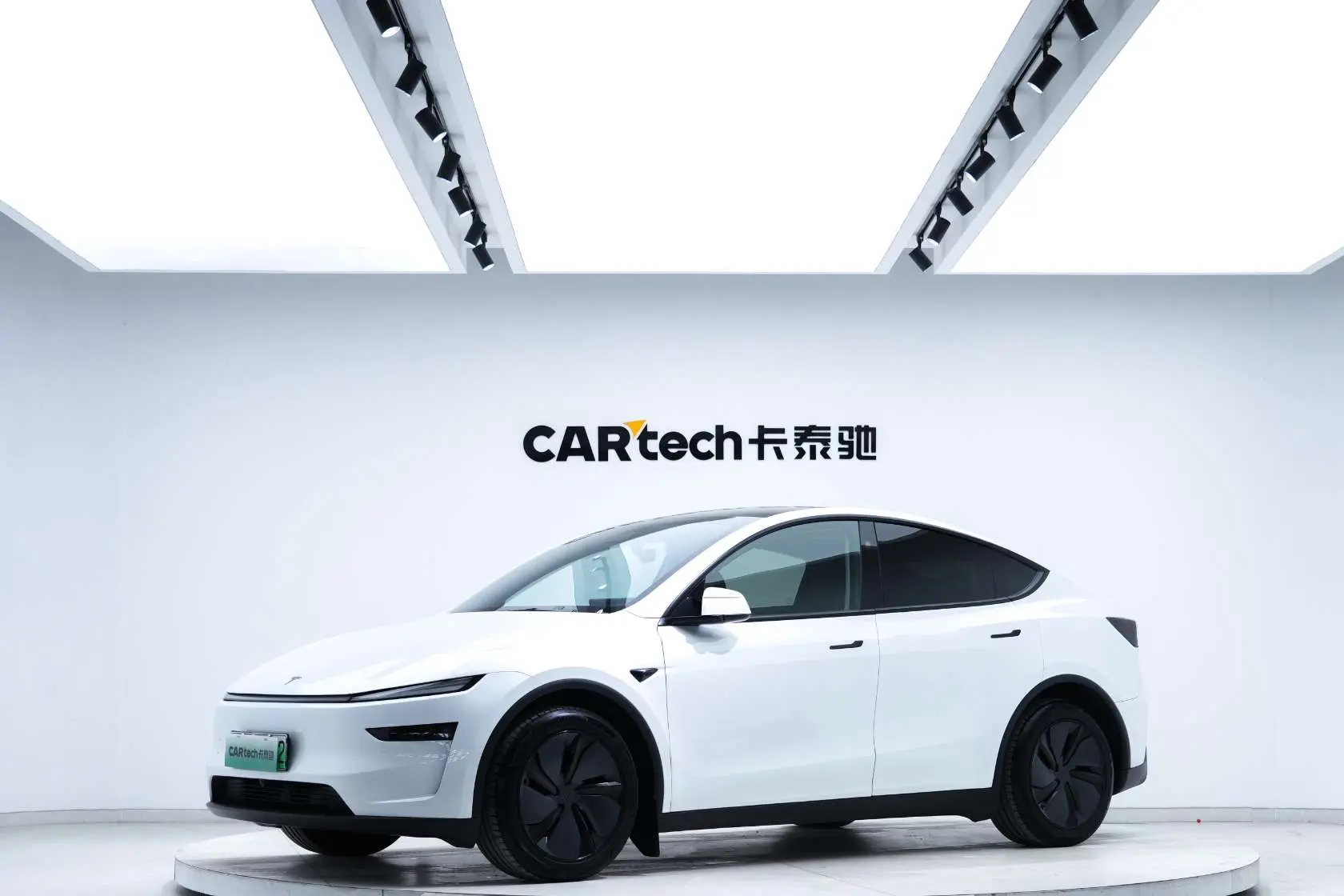 Tesla Model Y  из Китая