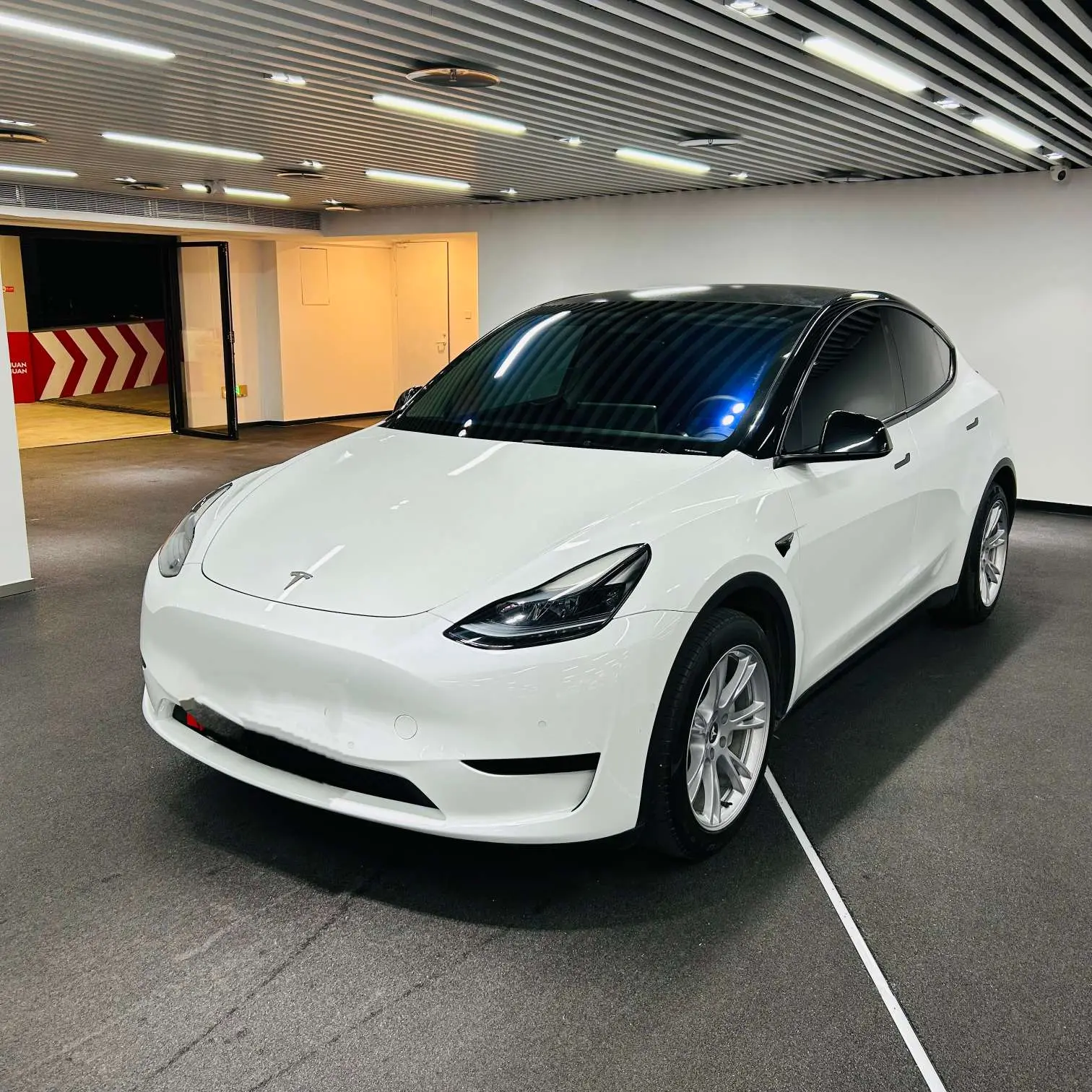 Tesla Model Y  из Китая