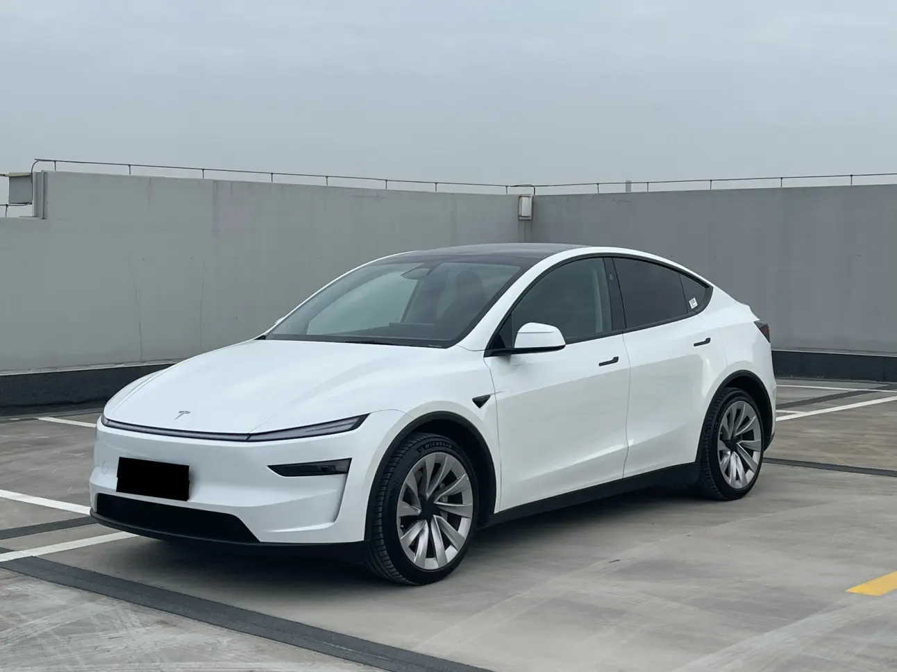 Tesla Model Y  из Китая