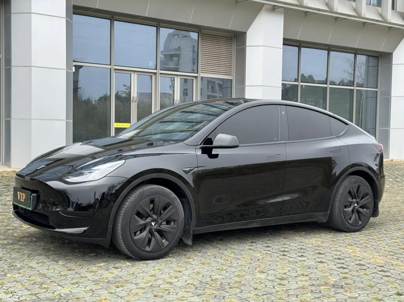 Tesla Model Y  из Китая