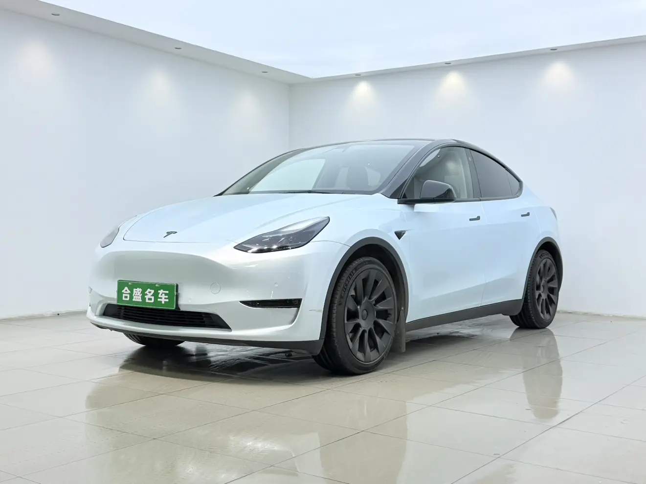 Tesla Model Y  из Китая