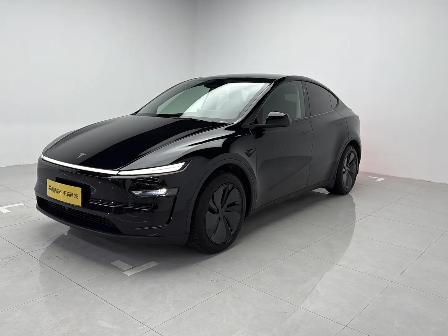 Tesla Model Y  из Китая