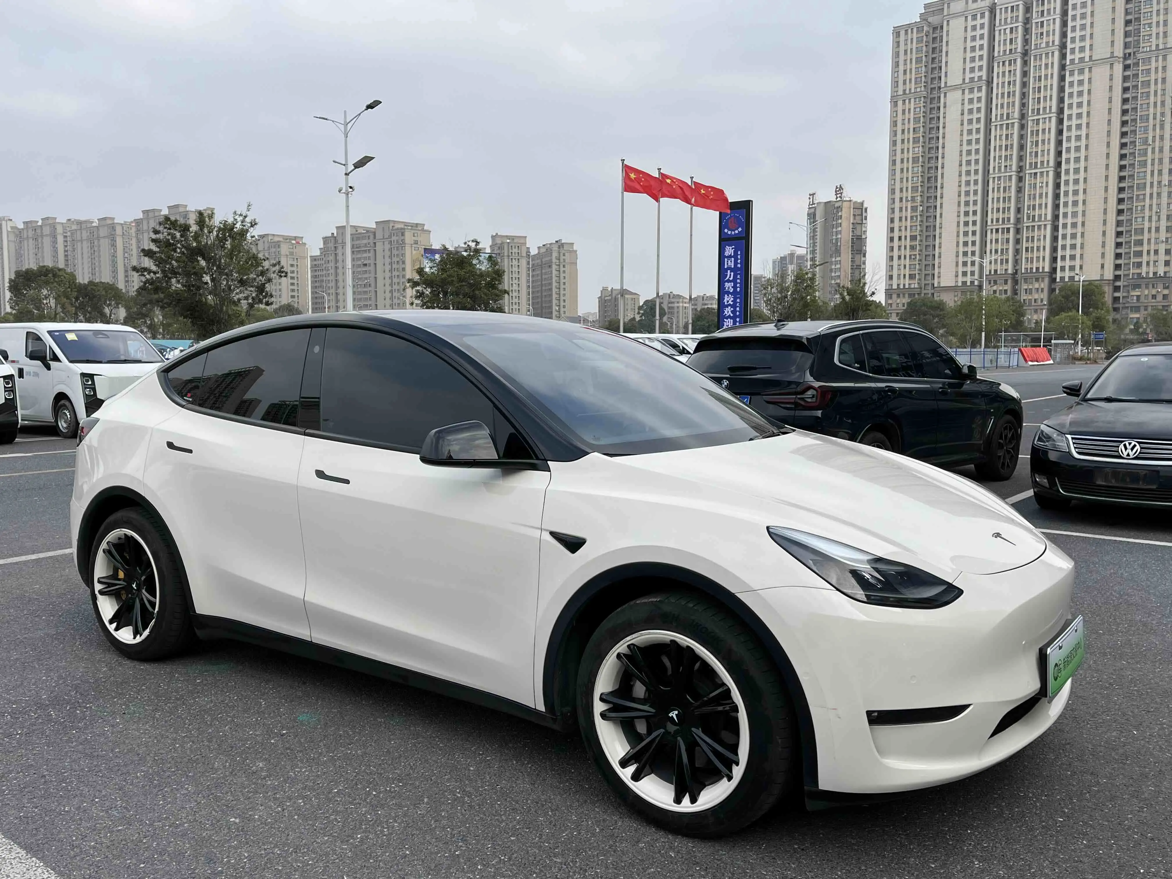 Tesla Model Y  из Китая