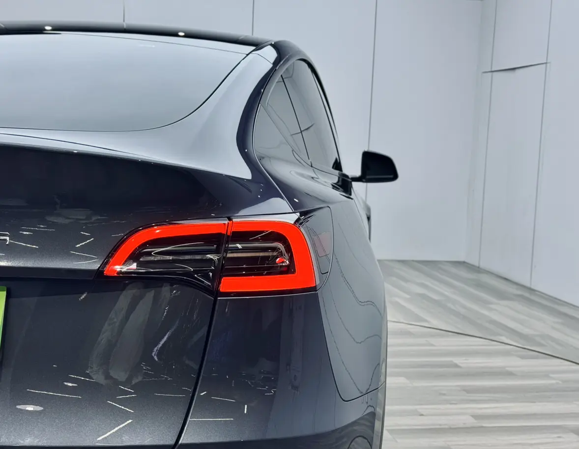 Tesla Model Y  из Китая