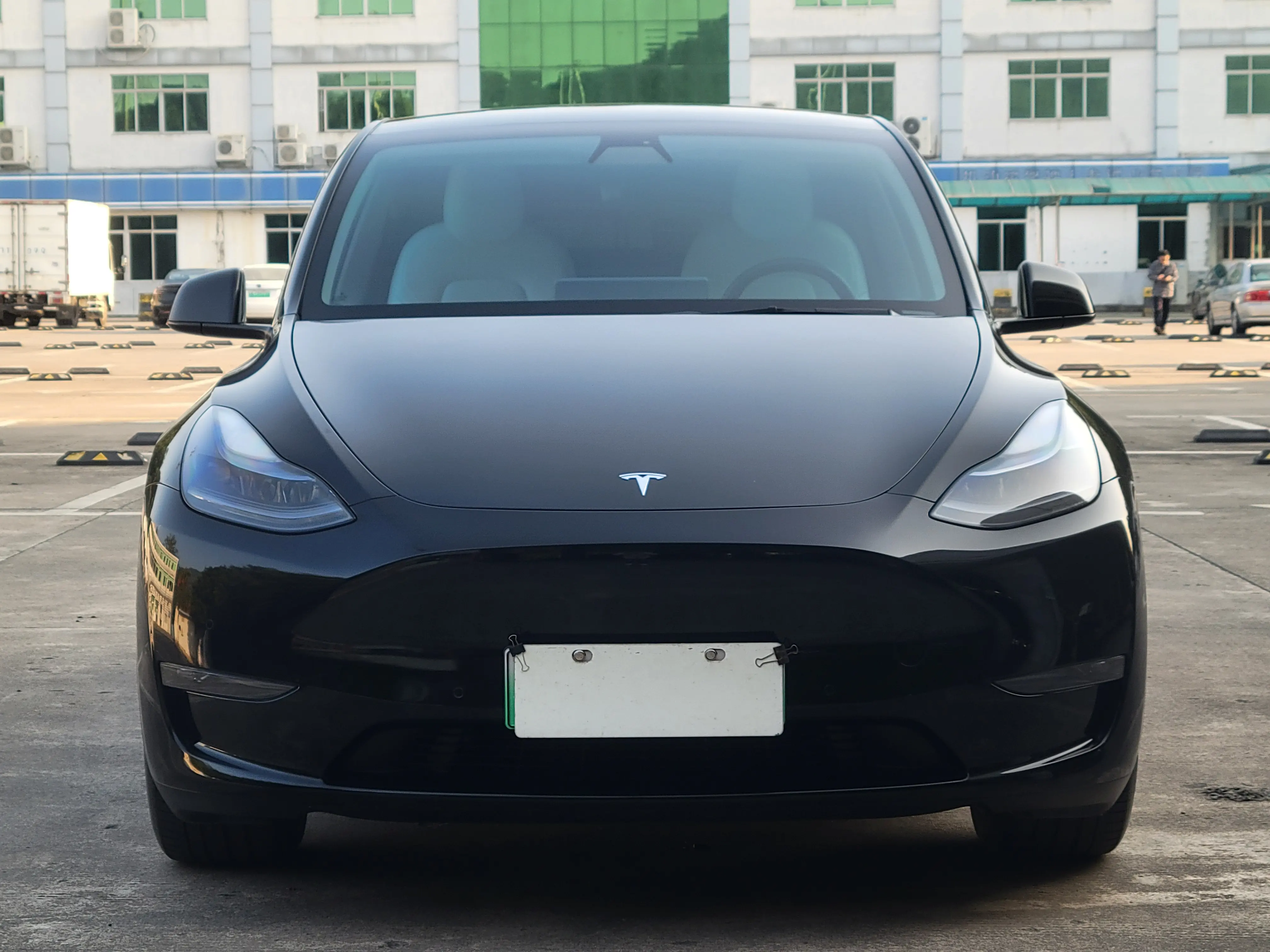 Tesla Model Y  из Китая