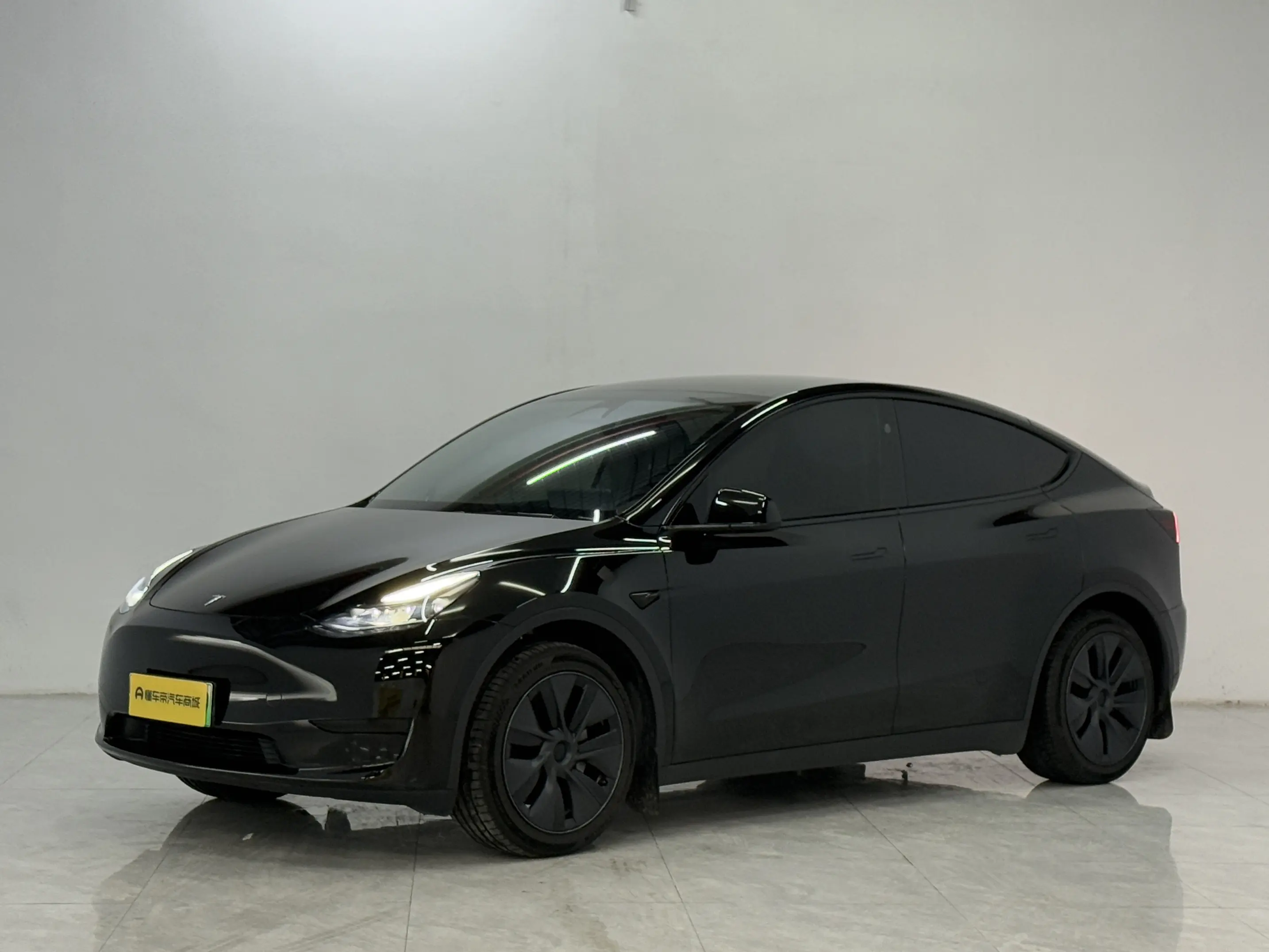 Tesla Model Y  из Китая