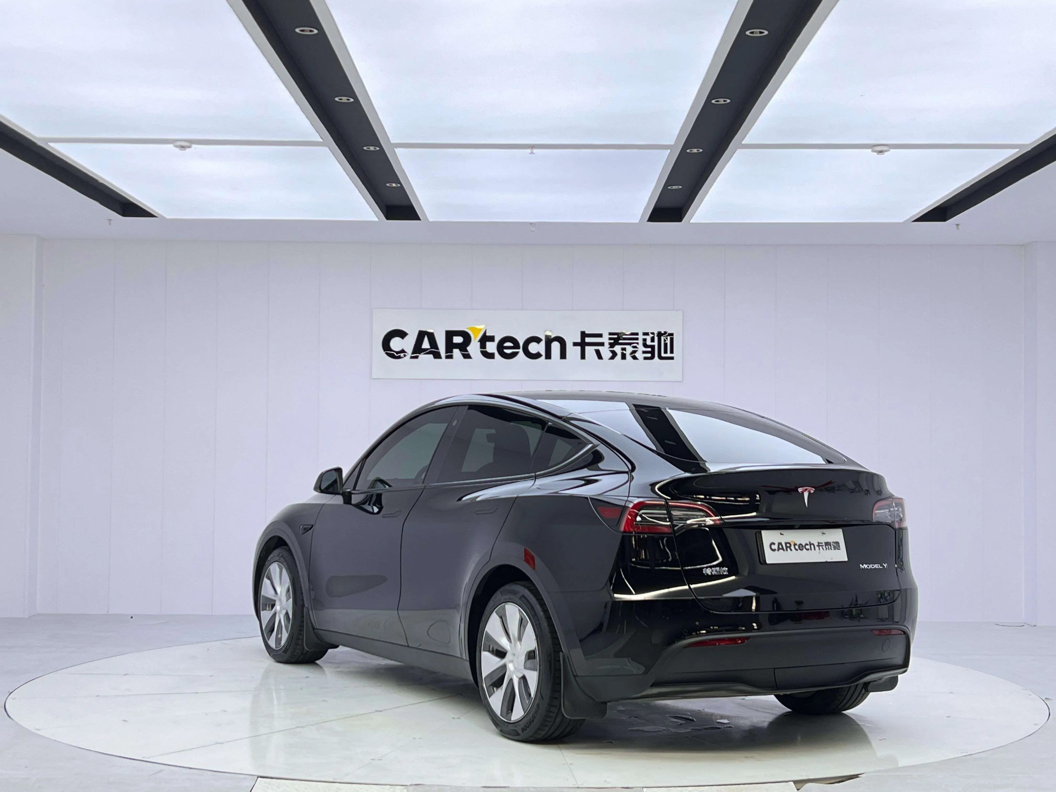 Tesla Model Y  из Китая