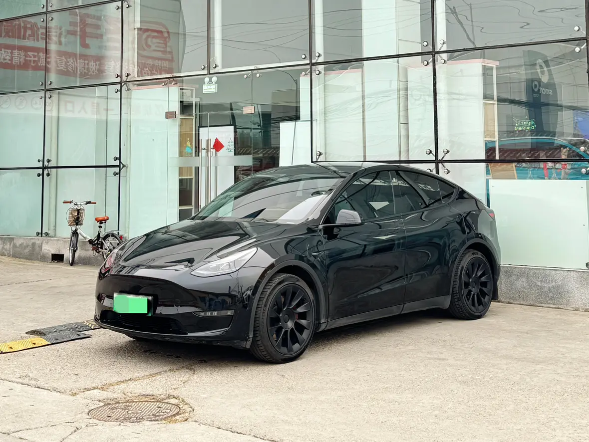Tesla Model Y  из Китая