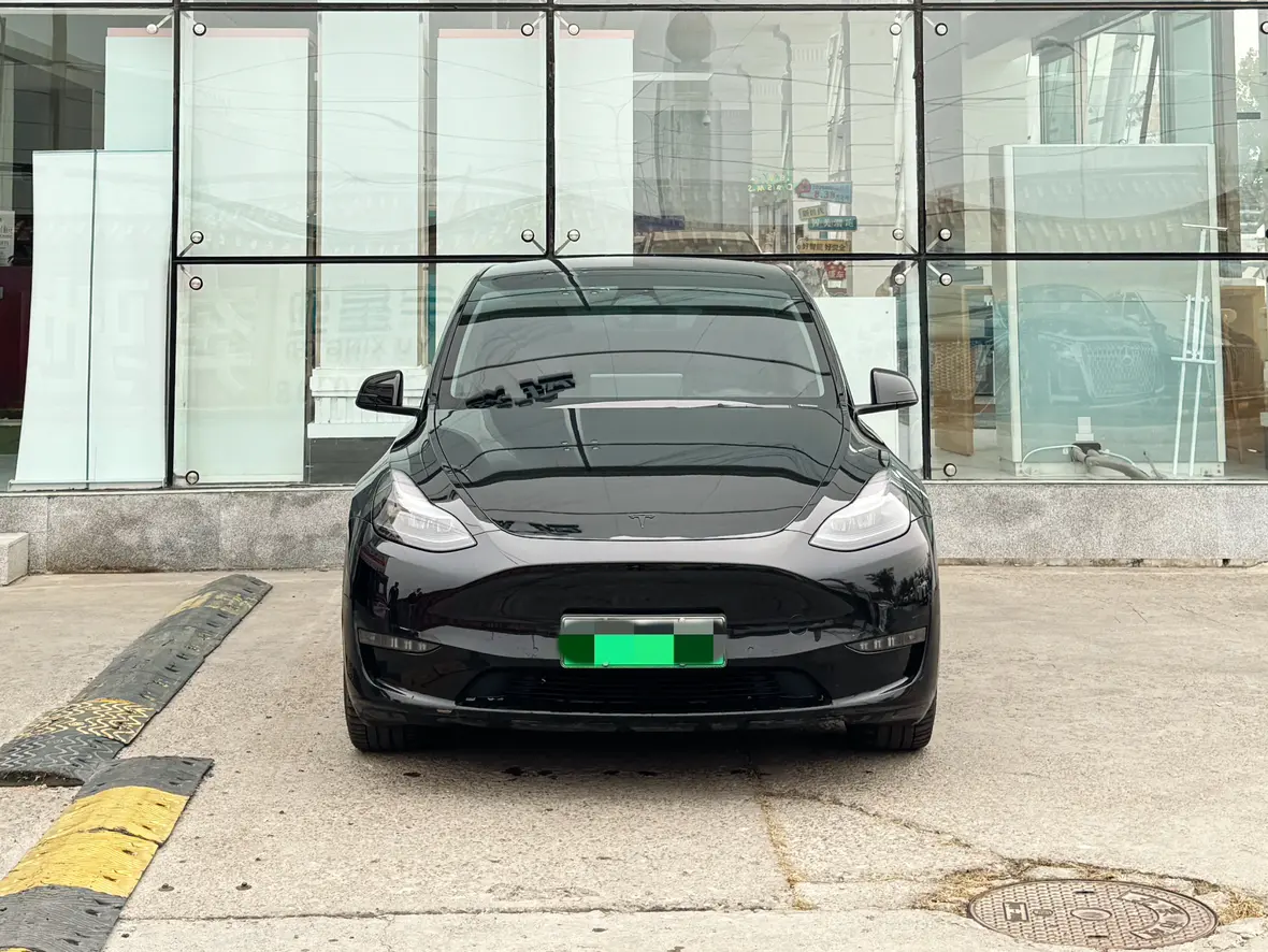 Tesla Model Y  из Китая