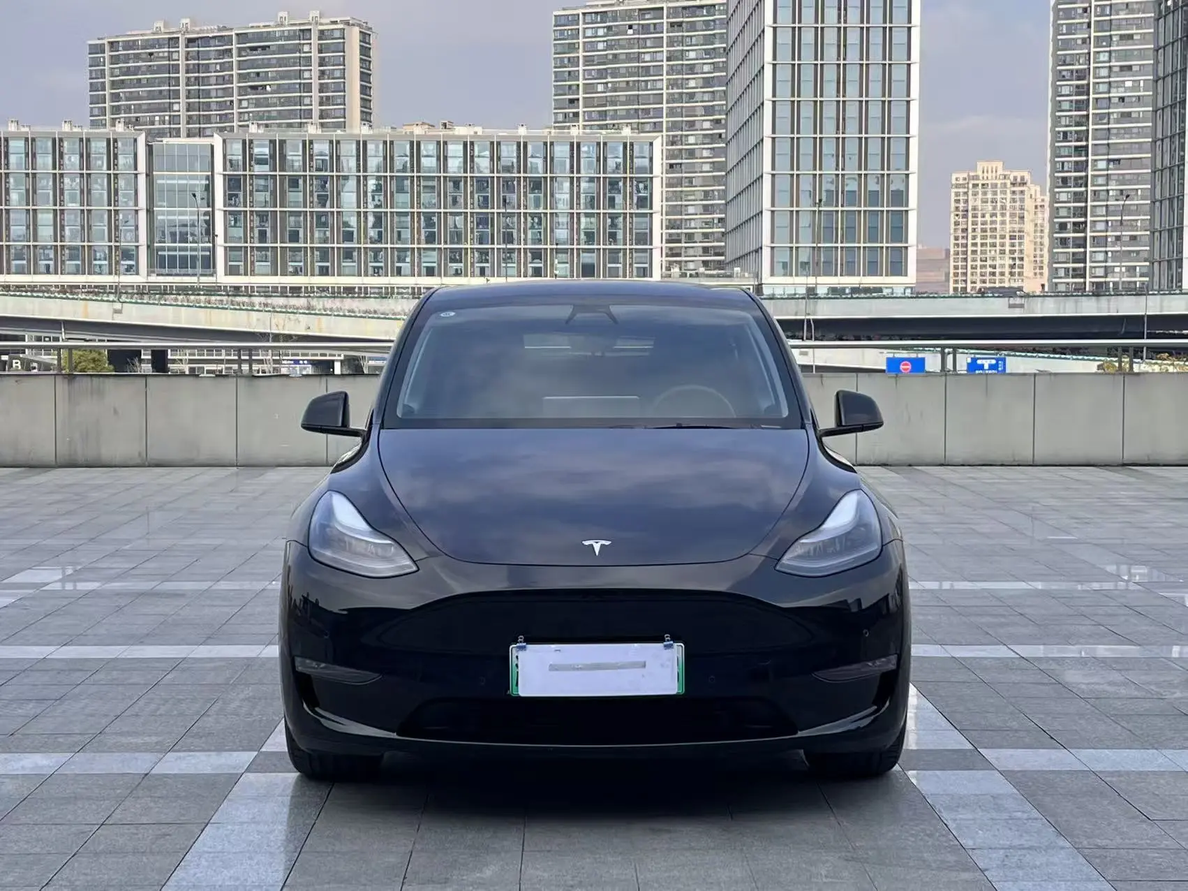 Tesla Model Y  из Китая