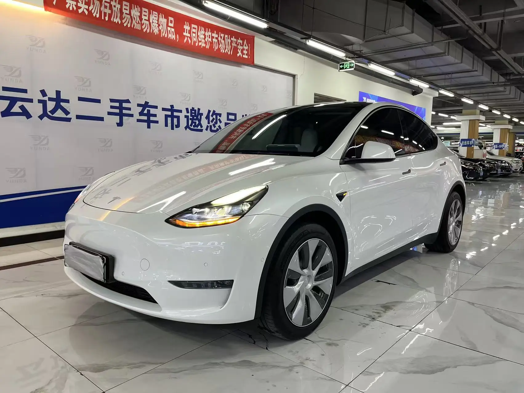 Tesla Model Y  из Китая