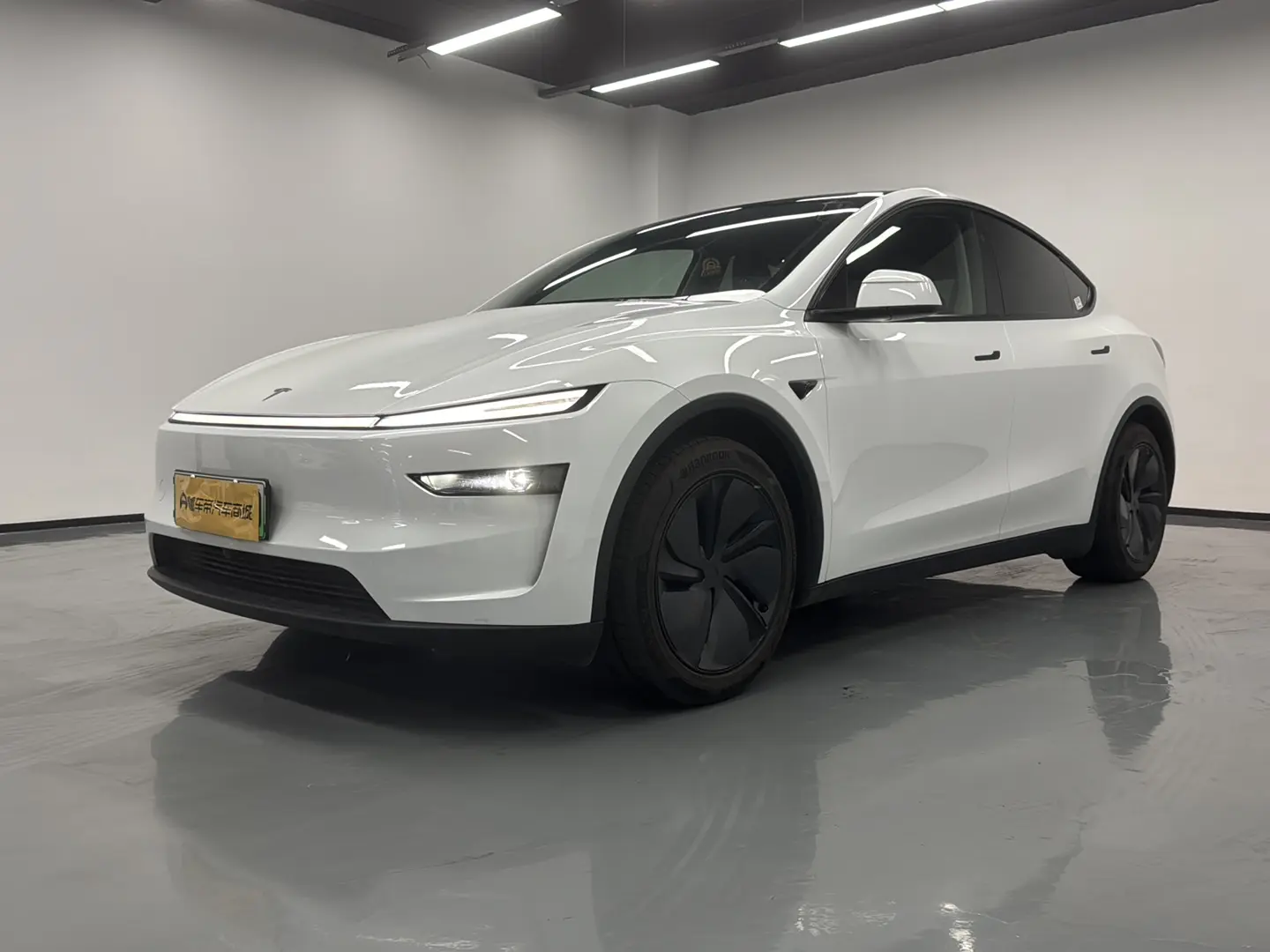 Tesla Model Y  из Китая