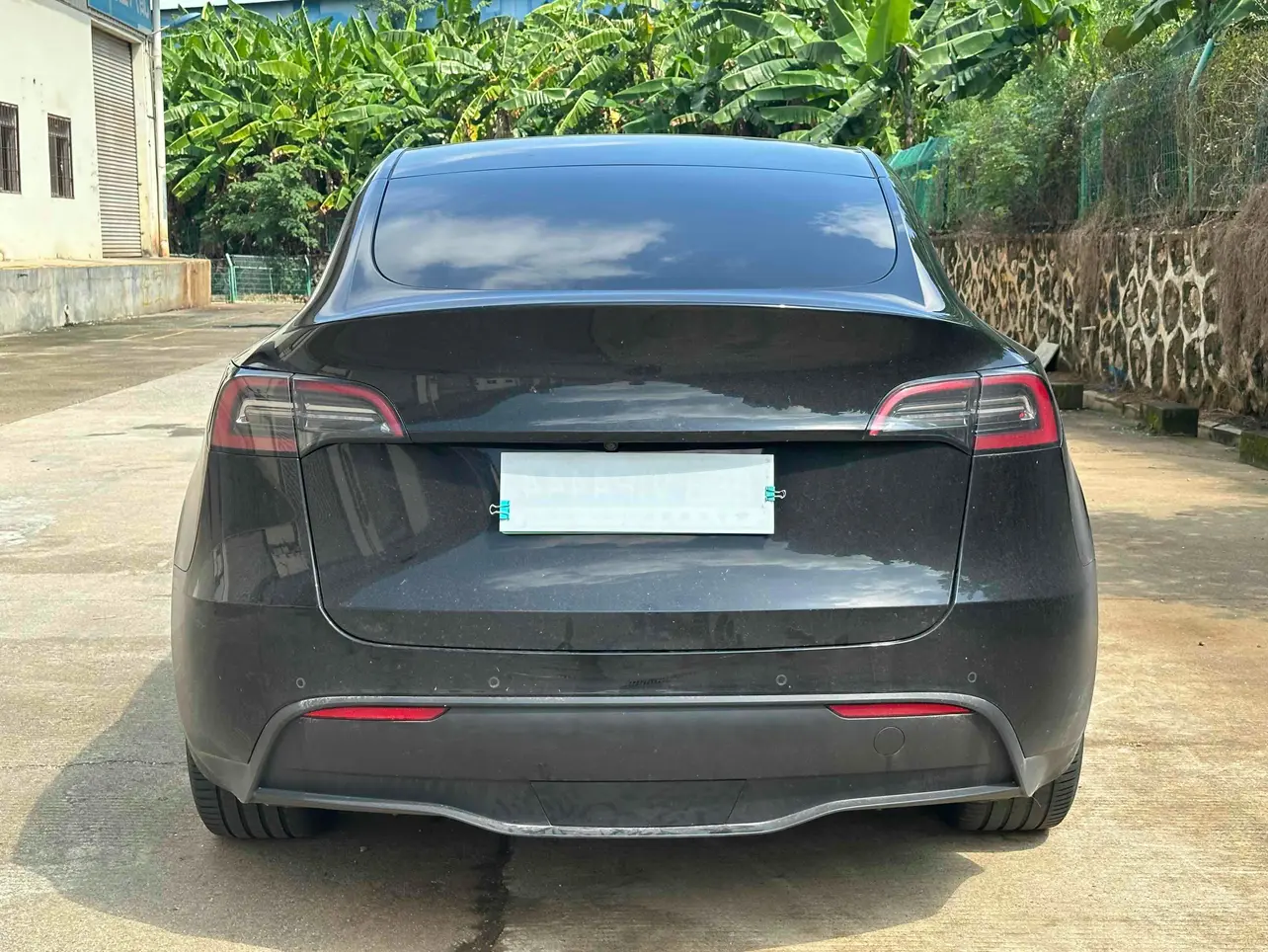 Tesla Model Y  из Китая