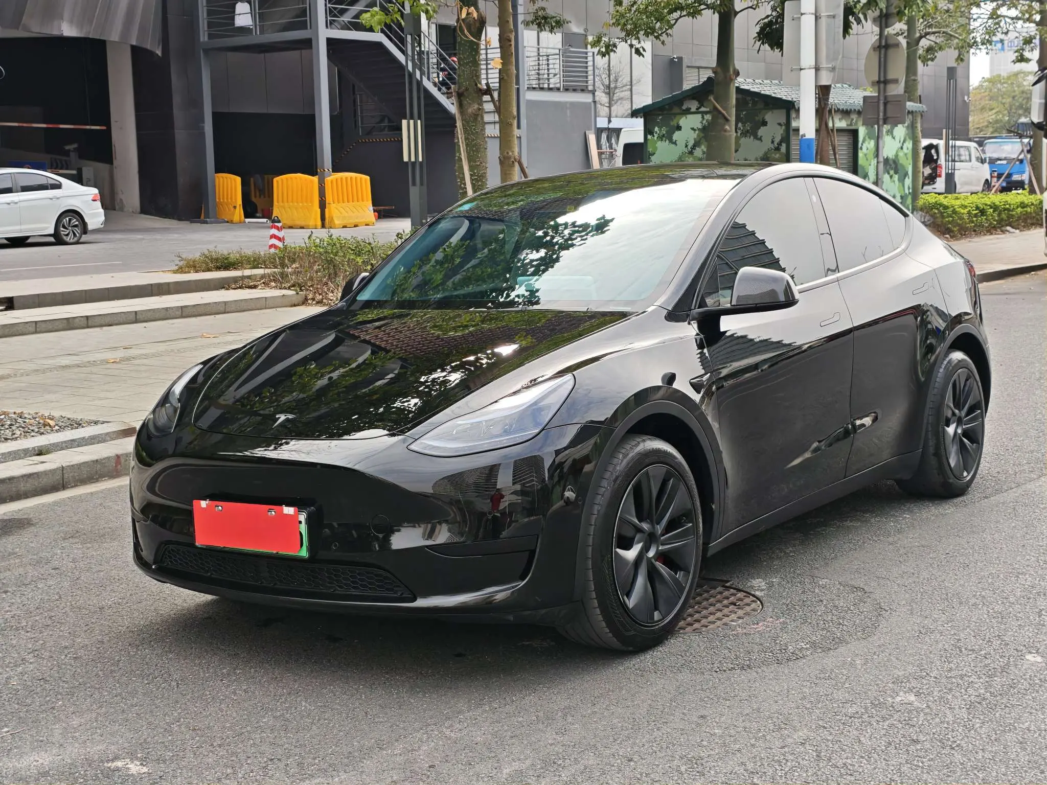 Tesla Model Y  из Китая