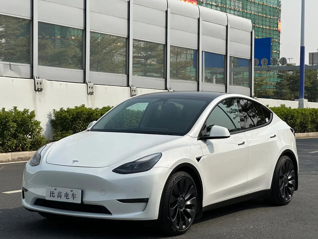 Tesla Model Y  из Китая