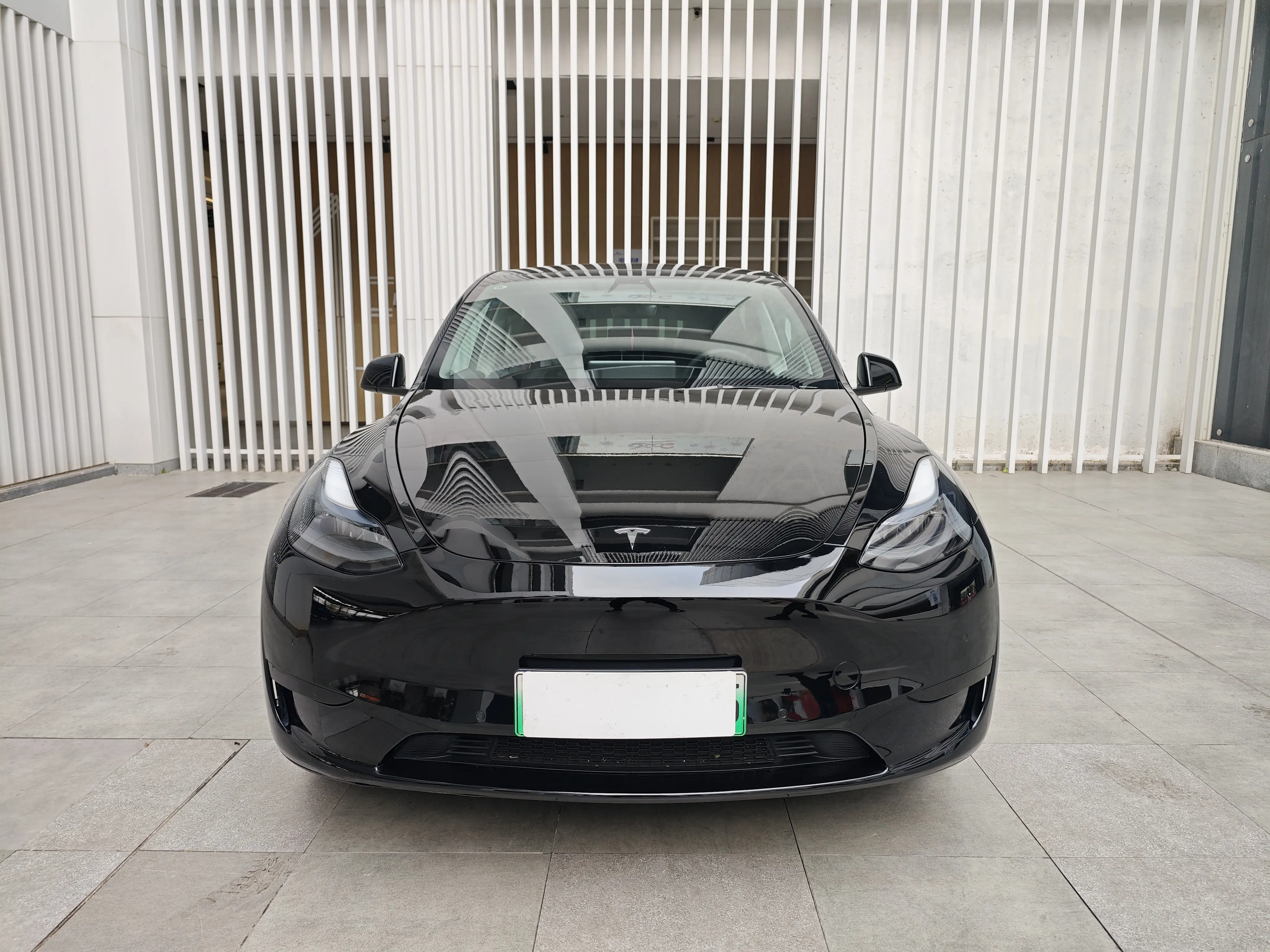 Tesla Model Y  из Китая