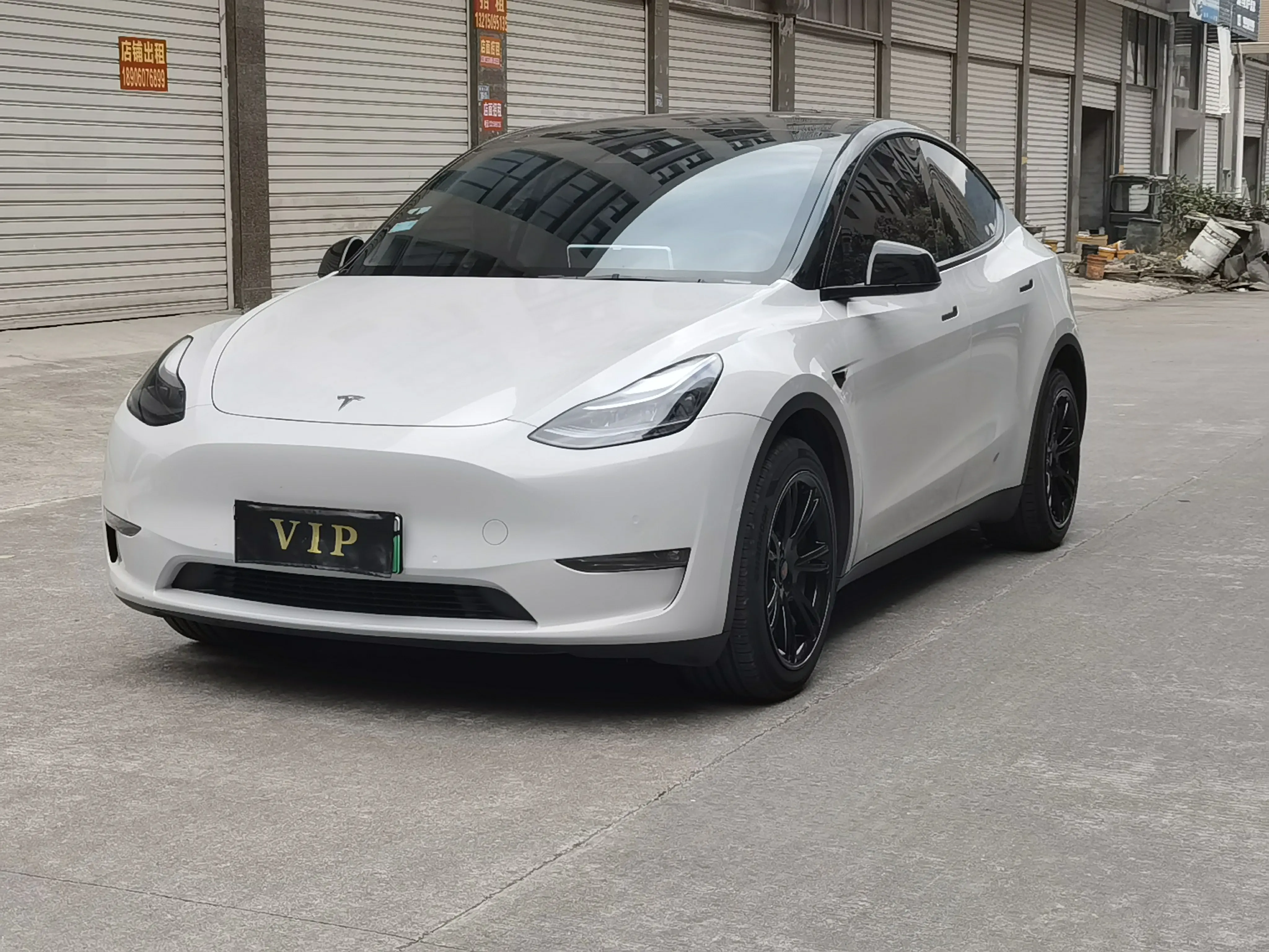 Tesla Model Y  из Китая