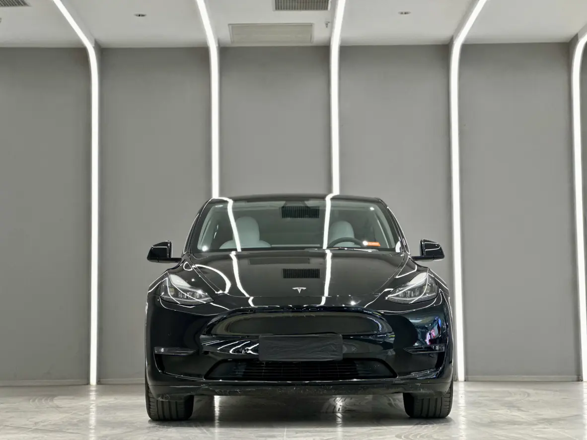 Tesla Model Y  из Китая