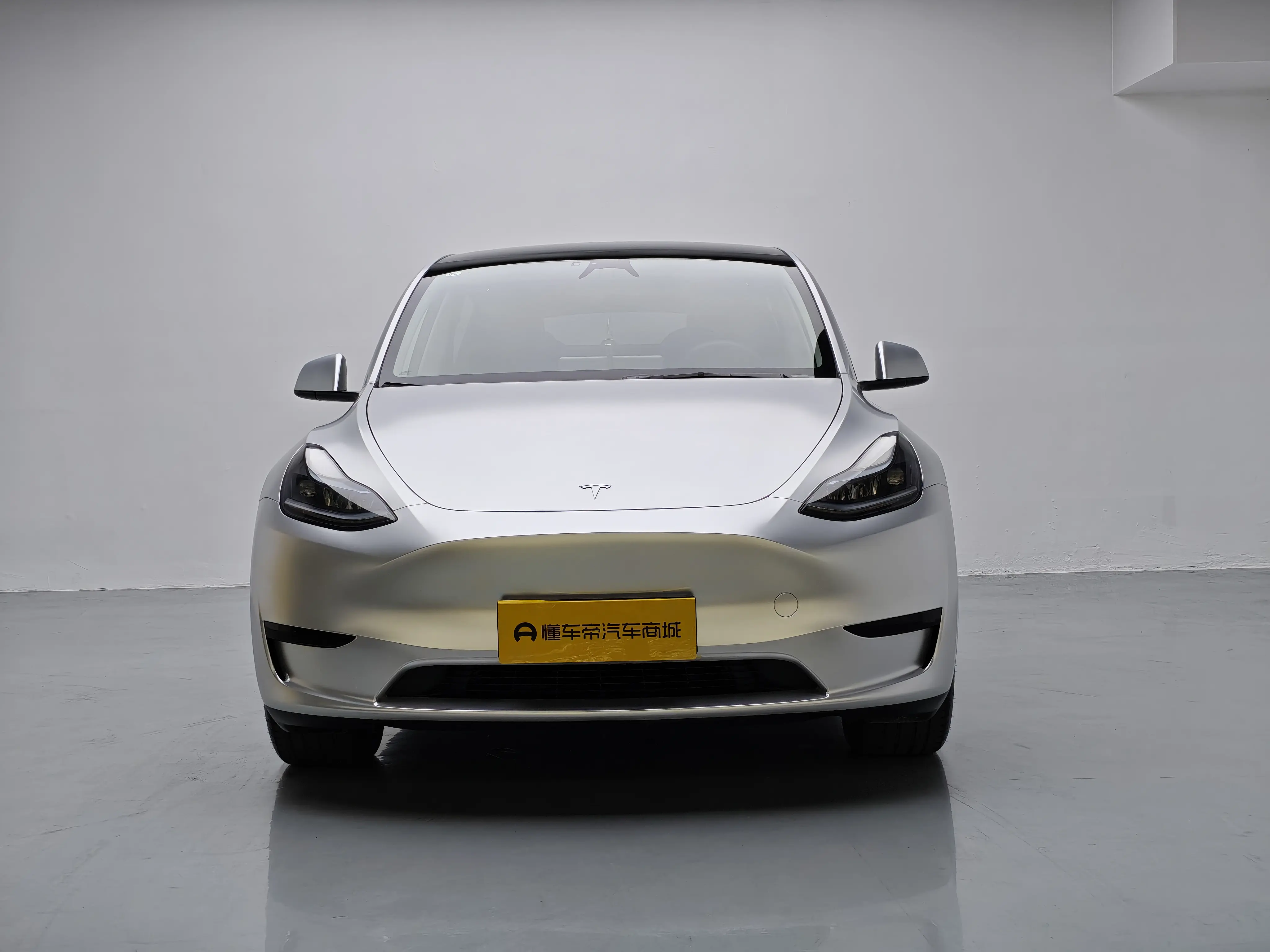 Tesla Model Y  из Китая