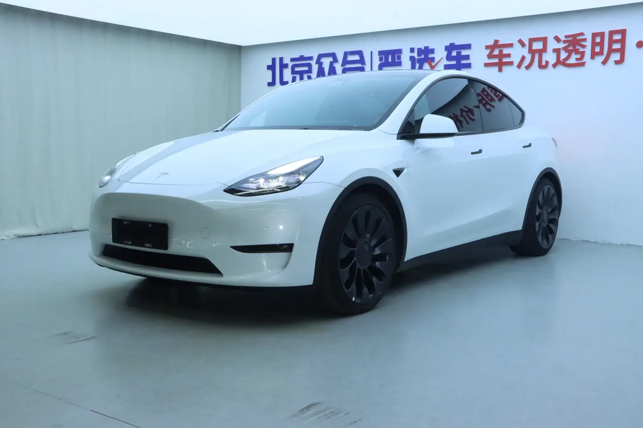 Tesla Model Y  из Китая